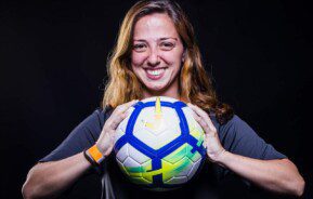 Julia Vergueiro - Campos de pelada em São Paulo