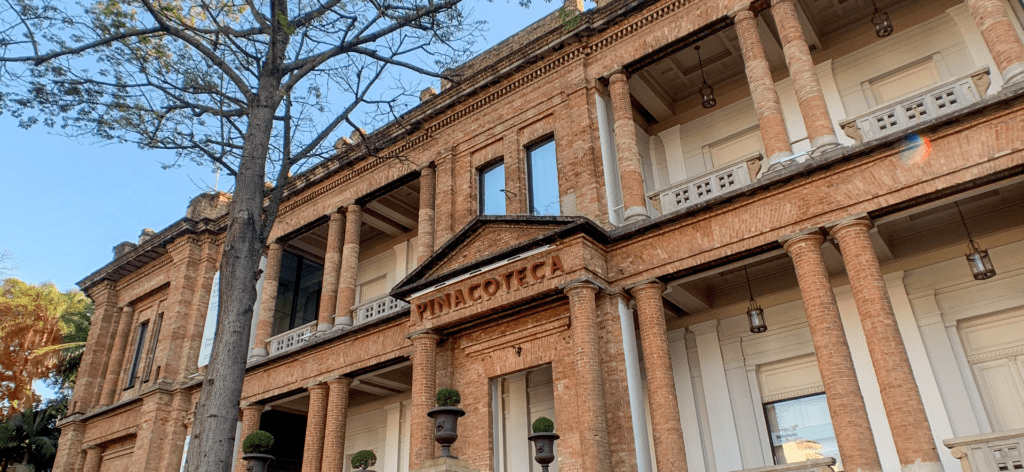 Foto que ilustra matéria sobre São Paulo para crianças mostra a Pinacoteca