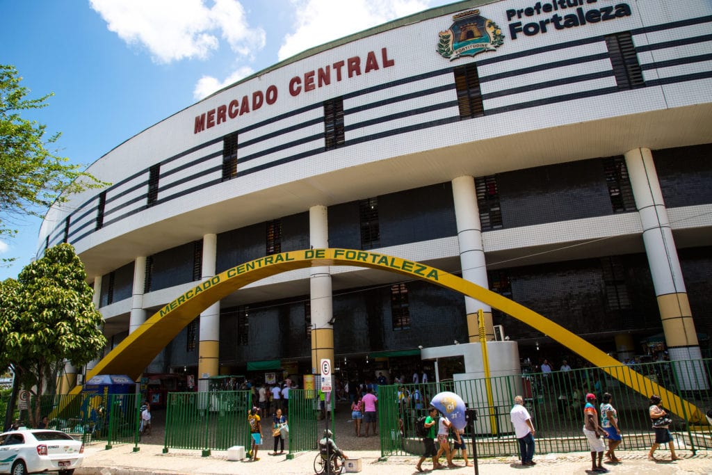 Foto que ilustra matéria sobre Morar em Fortaleza mostra a entrada do Mercado Central