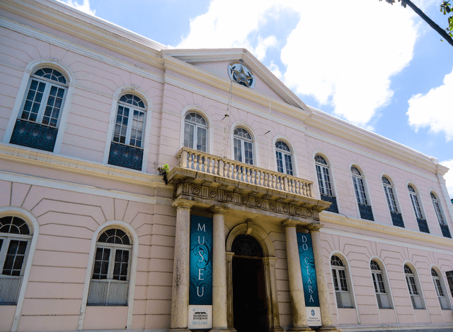 Foto que ilustra matéria sobre o que fazer em fortaleza mostra o Museu do Ceará