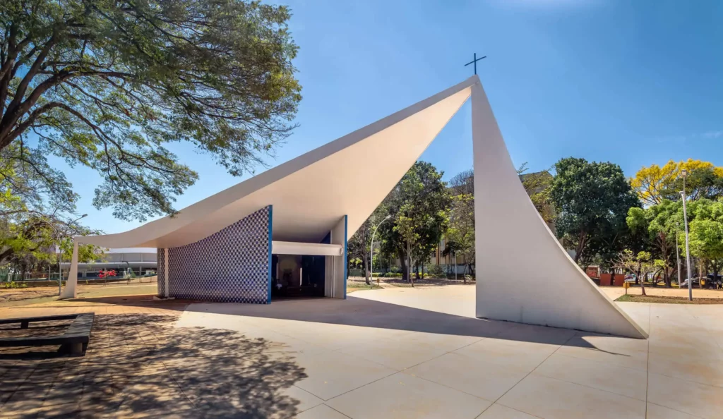 Imagem da Capela Nossa Senhora de Fátima, a Igrejinha, em Brasília