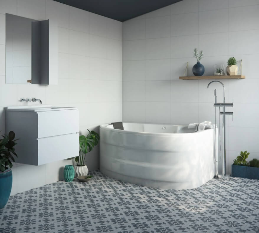 Um lindo banheiro com piso de ladrilho hidráulico.