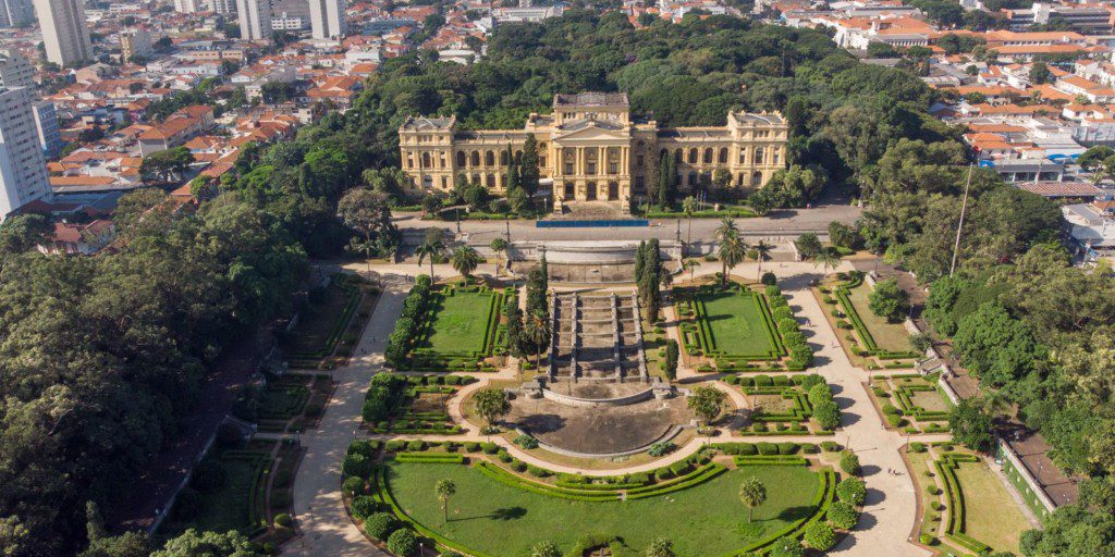 Imagem da vista aérea do Museu do Ipiranga, em São Paulo, para ilustrar matéria sobre os museus de arte em São Paulo