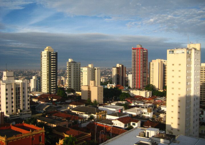 Foto que ilustra matéria sobre o que fazer em Uberlândia mostra Bairro Fundinho, em Uberlândia - MG.