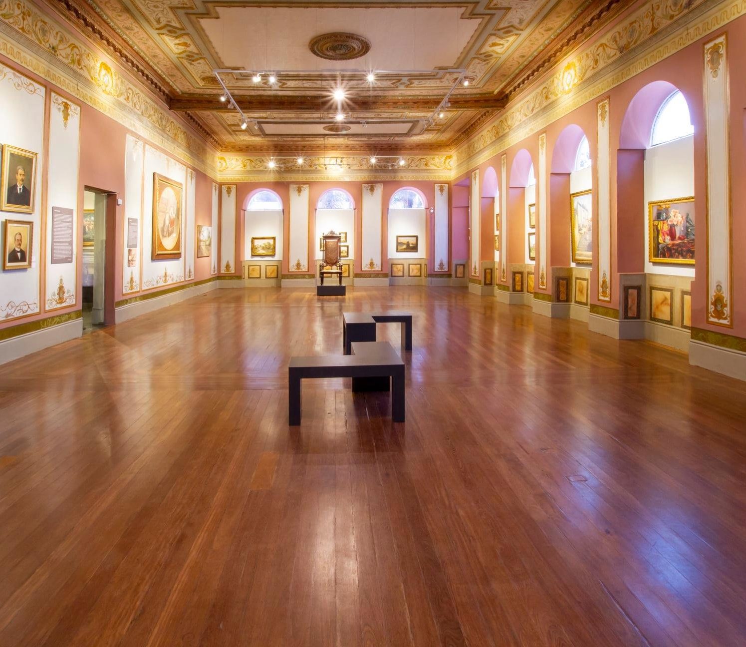 Sala das sessões do Museu Mineiro