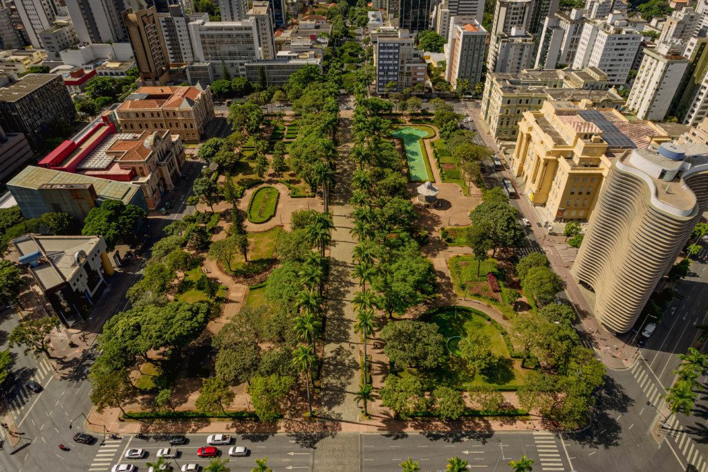 Imagem que ilustra matéria sobre museus em BH mostra a Praça da Liberdade