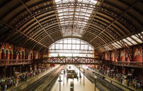 Foto que ilustra matéria sobre Estação da Luz mostra a visão panorâmica do Edifício da Estação da Luz