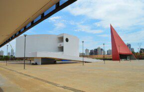 Foto que ilustra matéria sobre museus em Goiânia mostra o Centro Cultural Oscar Niemeyer.