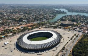 Foto mostra a Esplanada do Mineirão vista do alto