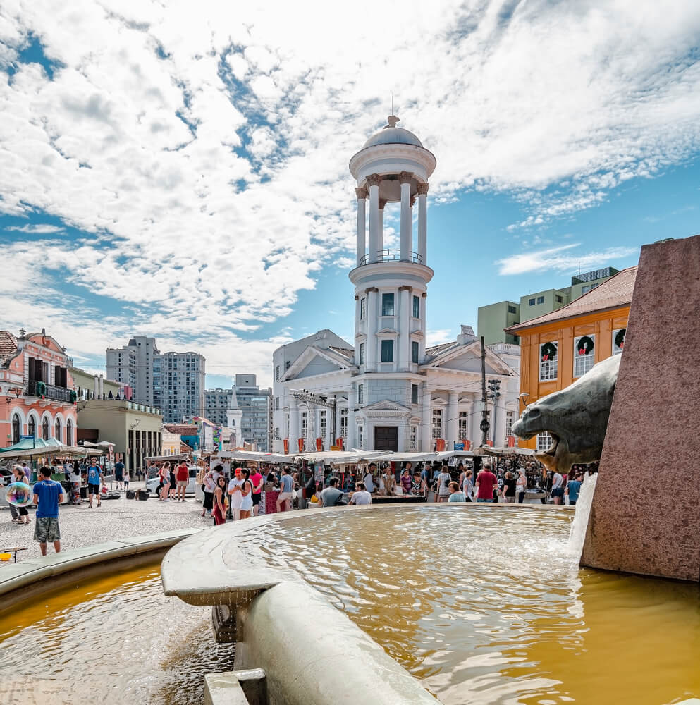 Imagem do Largo da Ordem que ilustra matéria sobre o que fazer em Curitiba