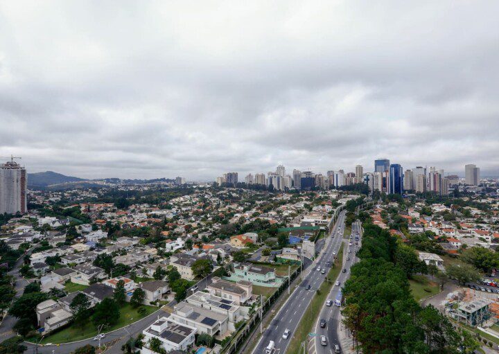 Imagem aérea da cidade de Barueri.