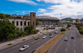 Maracanã, na Avenida Brasil, a mais importante da Zona Norte do Rio de Janeiro.