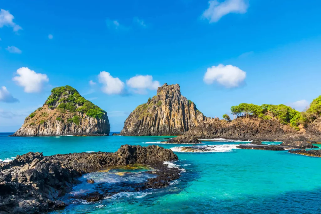 Vista do Morro Dois Irmão, em Fernando de Noronha, para ilustrar matéria sobre qual a cidade considerada mais bonita do Brasil