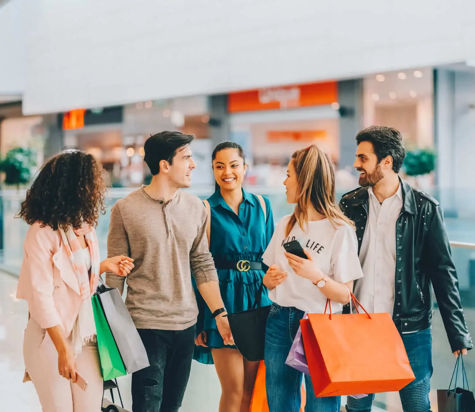 Entre os destaques do setor de beleza, estão espaços de estética, designer de sobrancelhas, depilação a laser e massagem