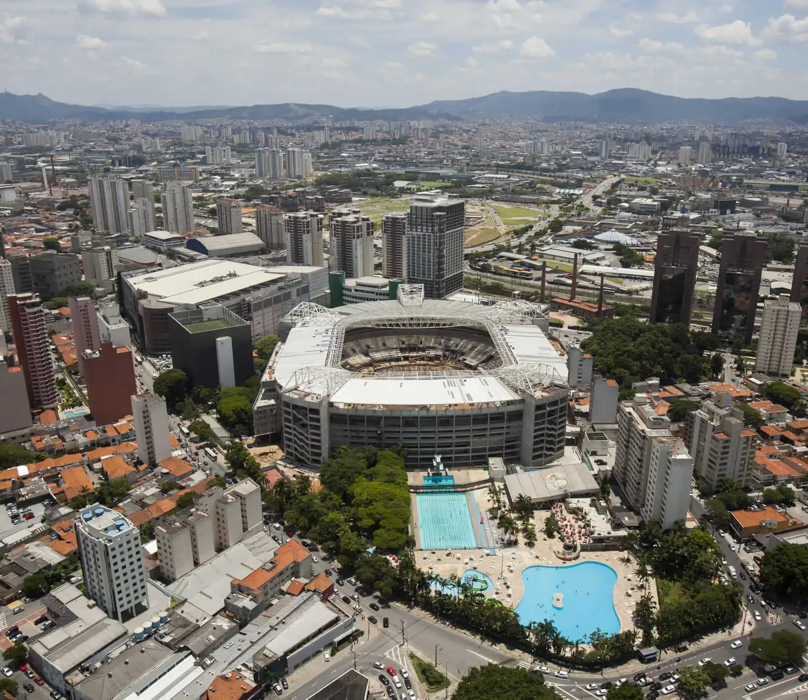 Alguns desses espaços contam com infraestrutura completa para mega-shows nacionais e internacionais
