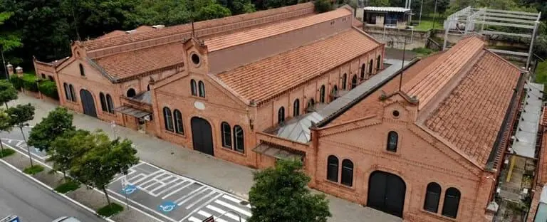 Imagem da vista aérea da Cinemateca mostra estrutura do edifício para ilustrar matéria sobre lazer na Zona Sul de SP