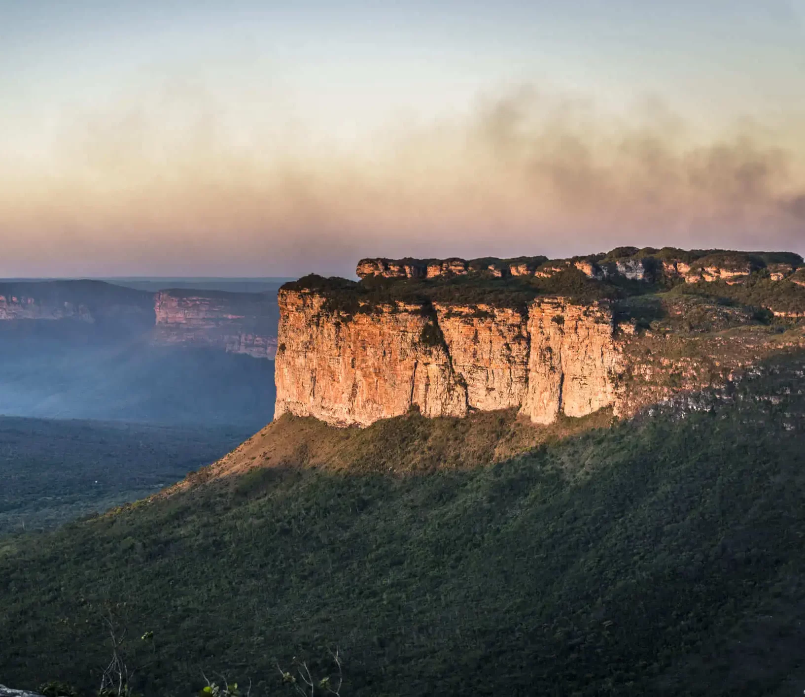 Regiões mais elevadas, como a Chapada Diamantina, por exemplo, costumam ter um clima mais ameno