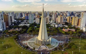 Foto eu ilustra matéria sobre as cidades mais seguras do Paraná mostra Maringá vista do alto (Foto: Getty Images)