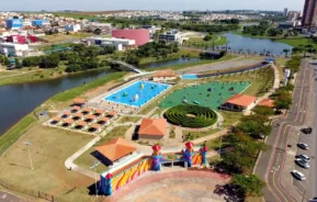 Foto que ilustra matéria sobre parques em Indaiatuba mostra uma visão do alto do Parque da Criança (Foto: Prefeitura de Indaiatuba)