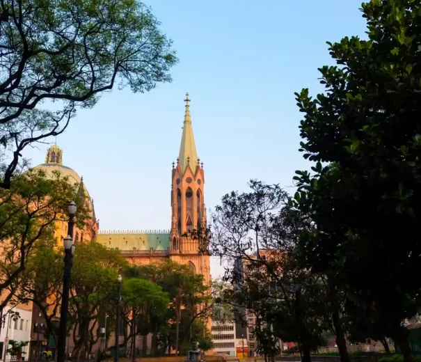 Foto que ilustra matéria sobre o Centro Histórico de São Paulo mostra a Catedral da Sé (Foto: Getty Images)