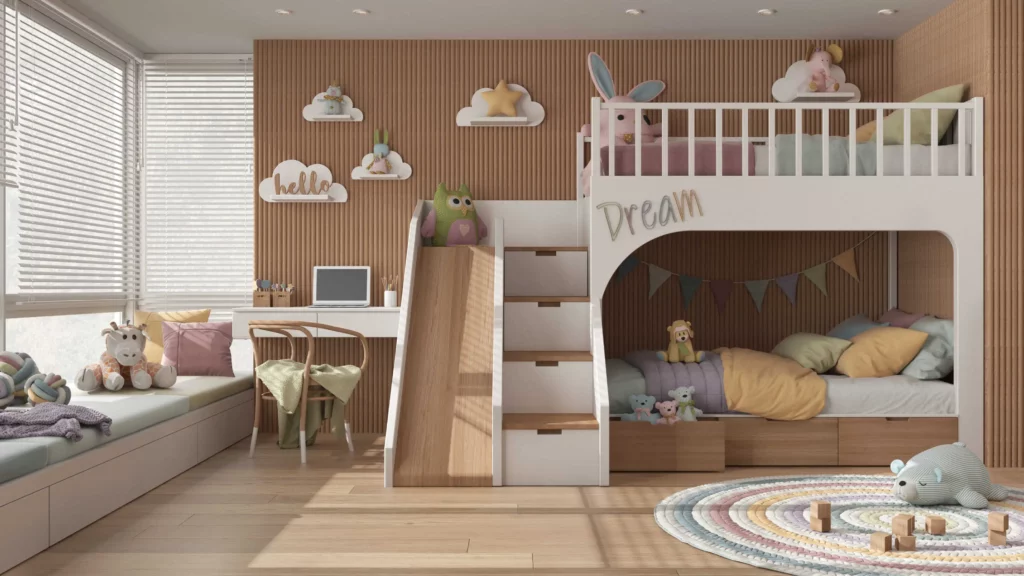 Imagem de um quarto infantil aconchegante com um beliche com escorregador, bichos de pelúcia, uma escrivaninha, prateleiras e um assento na janela. Cores pastéis, detalhes em madeira e decoração lúdica criam um espaço alegre e convidativo
