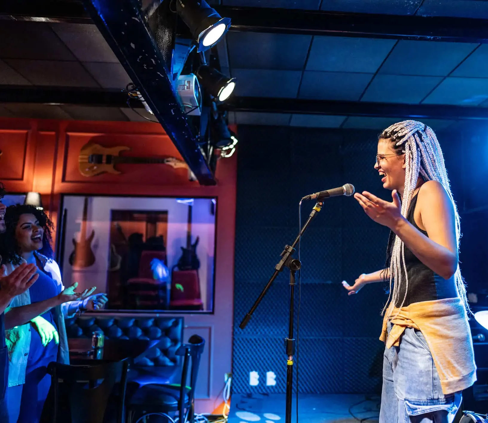 Os bares com música ao vivo têm som de qualidade e embalam a noite com jazz, rock e muito mais 