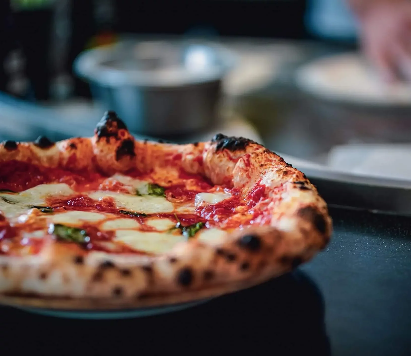 A Castelões foi fundada em 1924 e é reconhecida como uma das primeiras pizzarias do Brasil 