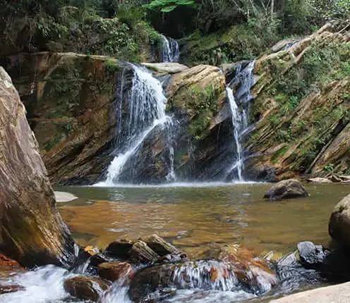 As cachoeiras estão entre os principais atrativos de Nova Lima